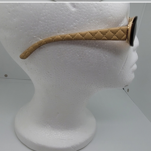 Chanel Beige Quilted Sunglasses - Picture 7 of 8